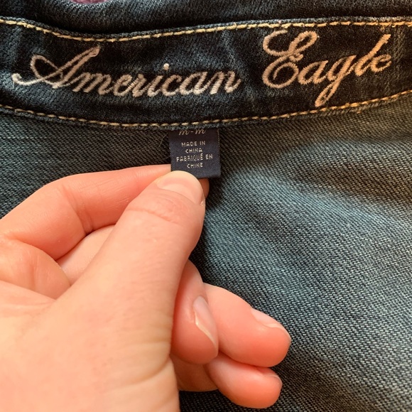 AE : Dark-wash Denim Jacket - Picture 3 of 4